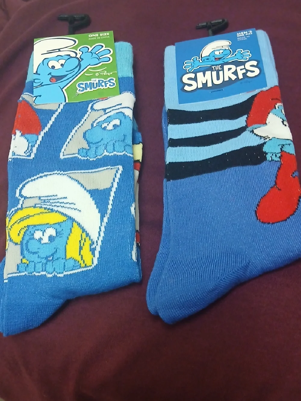 THE SMURFS MENS SOCKS NWT 2 PAIR TOTAL